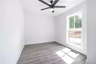 5875 Maple Creek Dr, Buford, GA 30518 - Photo 16