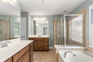 1035 E Paces Ln NE, Atlanta, GA 30326 - Photo 12