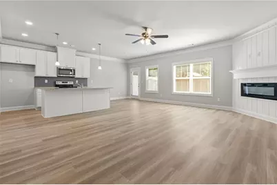24 Richardson Street #C, Winder, GA 30680 - Photo 4