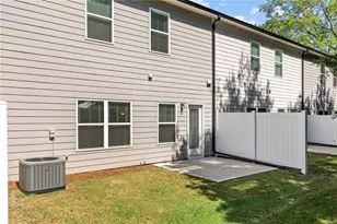 24 Richardson St, Winder, GA 30680 - Photo 36