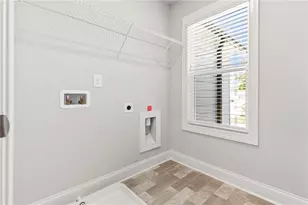 24 Richardson St, Winder, GA 30680 - Photo 26