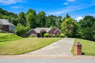 5995 Cedar Lake Trail, Loganville, GA 30052 - Photo 4