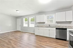 715 W Creek Cir, Monroe, GA 30655 - Photo 6