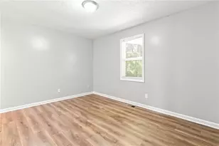 715 W Creek Cir, Monroe, GA 30655 - Photo 12