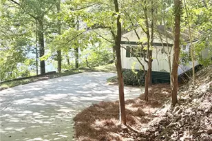 6215 Wren Ct, Gainesville, GA 30506 - Photo 10