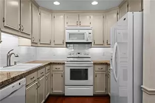 130 Brickleberry Dr, Roswell, GA 30075 - Photo 12