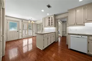 130 Brickleberry Dr, Roswell, GA 30075 - Photo 16