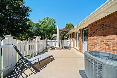 130 Brickleberry Drive, Roswell, GA 30075 - Photo 22