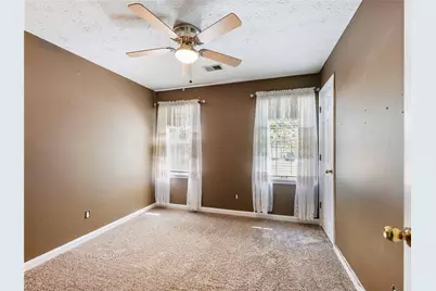 5750 Princeton Oaks Drive, Buford, GA 30518 - Photo 20