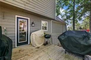 5750 Princeton Oaks Dr, Buford, GA 30518 - Photo 12
