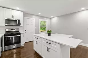 2253 Bonnybrook Way SW, Atlanta, GA 30311 - Photo 8
