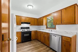 1146 Hutch Ln, Snellville, GA 30078 - Photo 14