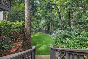 455 Laurel Chase Ct, Sandy Springs, GA 30327 - Photo 70