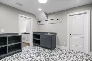 455 Laurel Chase Ct, Sandy Springs, GA 30327 - Photo 36