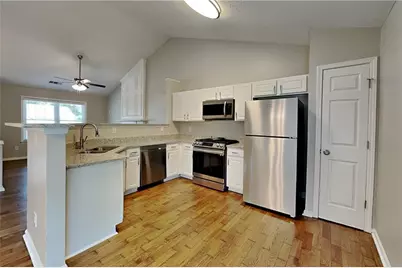 379 Darter Run NW, Kennesaw, GA 30144 - Photo 4