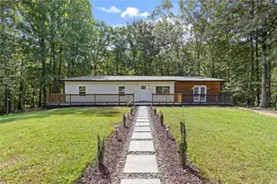 681 Pumpkinvine Rd, Acworth, GA 30101 - Photo 1