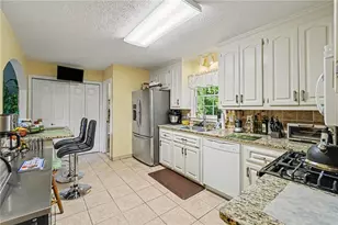 1030 Queensbury Run, Acworth, GA 30102 - Photo 12