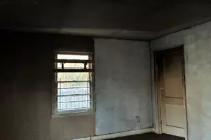 608 E Wall St, Griffin, GA 30223 - Photo 6