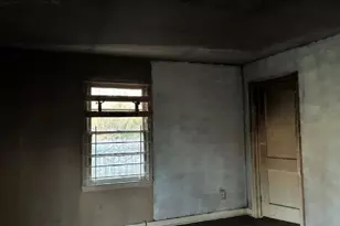 608 E Wall St, Griffin, GA 30223 - Photo 14