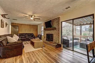 457 Castleaire Dr, Stone Mountain, GA 30087 - Photo 4