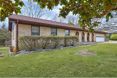 457 Castleaire Drive, Stone Mountain, GA 30087 - Photo 26