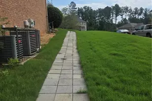 30 Grassy Springs Ct, Oxford, GA 30054 - Photo 2
