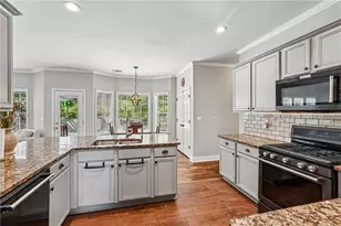 4010 Embassy Way, Lilburn, GA 30047 - Photo 18