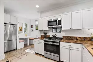 239 W Benson St, Decatur, GA 30030 - Photo 12