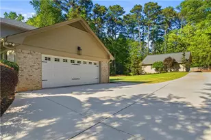 1772 Tilling Way, Stone Mountain, GA 30087 - Photo 28
