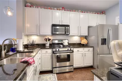799 Hammond Drive, Sandy Springs, GA 30328 - Photo 12