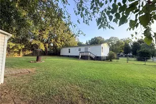 84 Skyland Dr, Locust Grove, GA 30248 - Photo 1