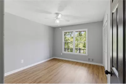562 Hidden Hills Court, Marietta, GA 30066 - Photo 8