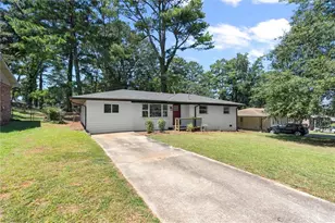 1933 Glen Echo Dr, Decatur, GA 30032 - Photo 2