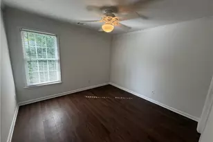 649 Lawton Ridge Dr, Lawrenceville, GA 30043 - Photo 24