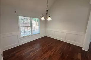 649 Lawton Ridge Dr, Lawrenceville, GA 30043 - Photo 6