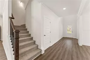 7332 Rocklin Ln, Flowery Branch, GA 30542 - Photo 10