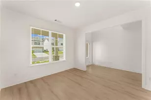 7371 Rocklin Ln, Flowery Branch, GA 30542 - Photo 4
