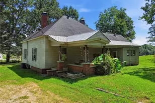 5001 Thompson Bridge Rd, Murrayville, GA 30564 - Photo 4