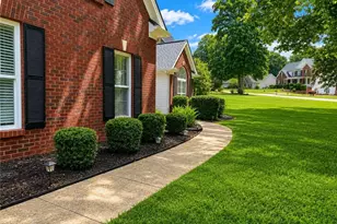 1305 Overland Park Dr, Braselton, GA 30517 - Photo 2