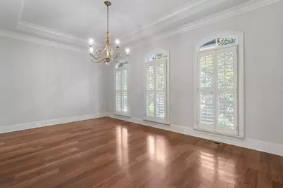 4222 Rickenbacker Drive NE #22, Atlanta, GA 30342 - Photo 6