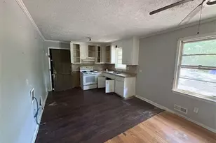 7126 Pineview Dr SW, Covington, GA 30014 - Photo 12