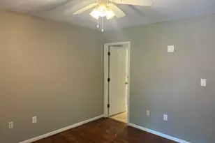 24105 Plantation Dr NE, Atlanta, GA 30324 - Photo 16