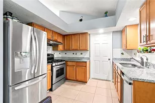 1301 Sweet Woods Dr, Lawrenceville, GA 30044 - Photo 10