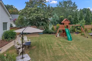 3635 Chartwell Dr, Suwanee, GA 30024 - Photo 32