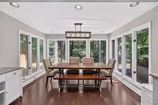 4371 Vintage Ln, Dunwoody, GA 30338 - Photo 4