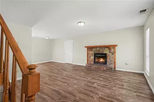 9042 Chestnut Lake Dr, Jonesboro, GA 30236 - Photo 4