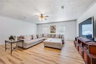 6517 Charter Oaks Cir, Columbus, GA 31909 - Photo 12