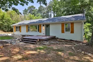 1976 Dering Cir NE, Atlanta, GA 30345 - Photo 2
