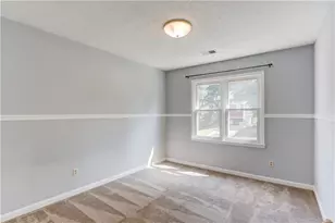 909 Colony Creek Dr, Lawrenceville, GA 30043 - Photo 30