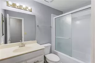 909 Colony Creek Dr, Lawrenceville, GA 30043 - Photo 32